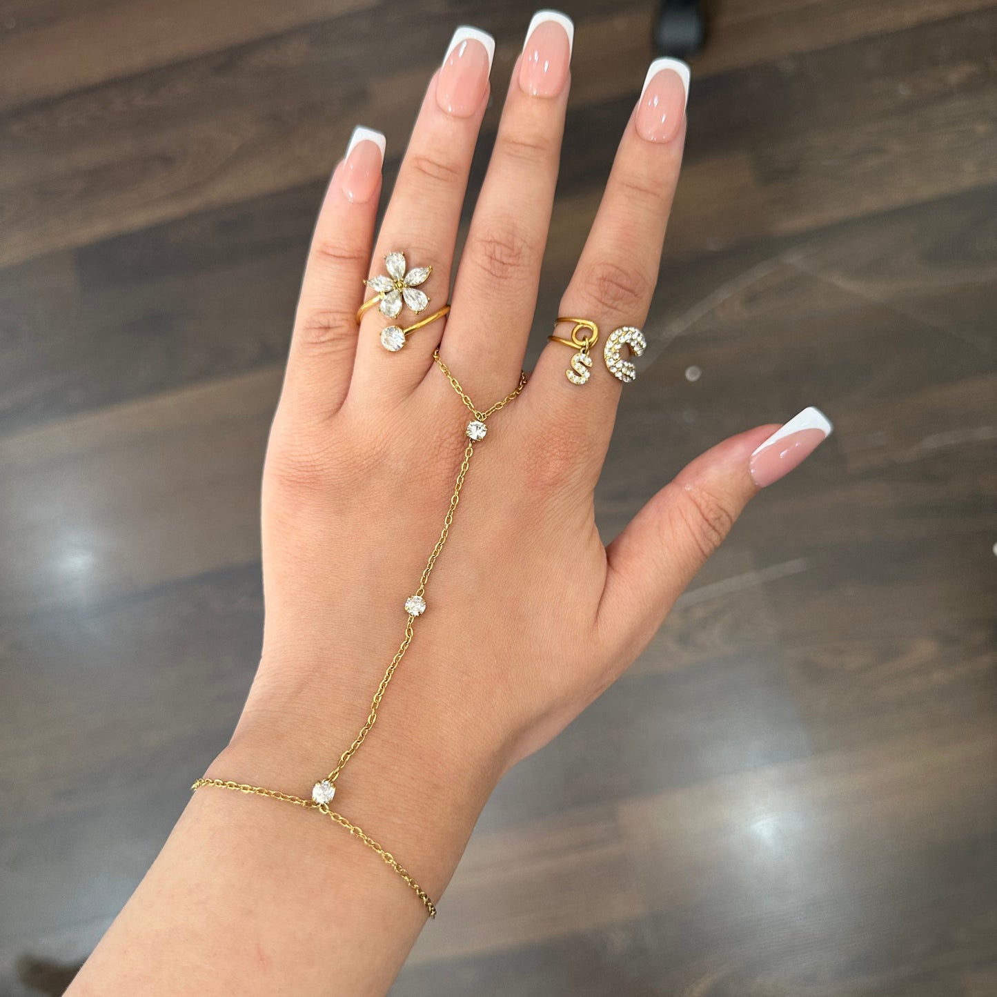 Chaine de main BELLA