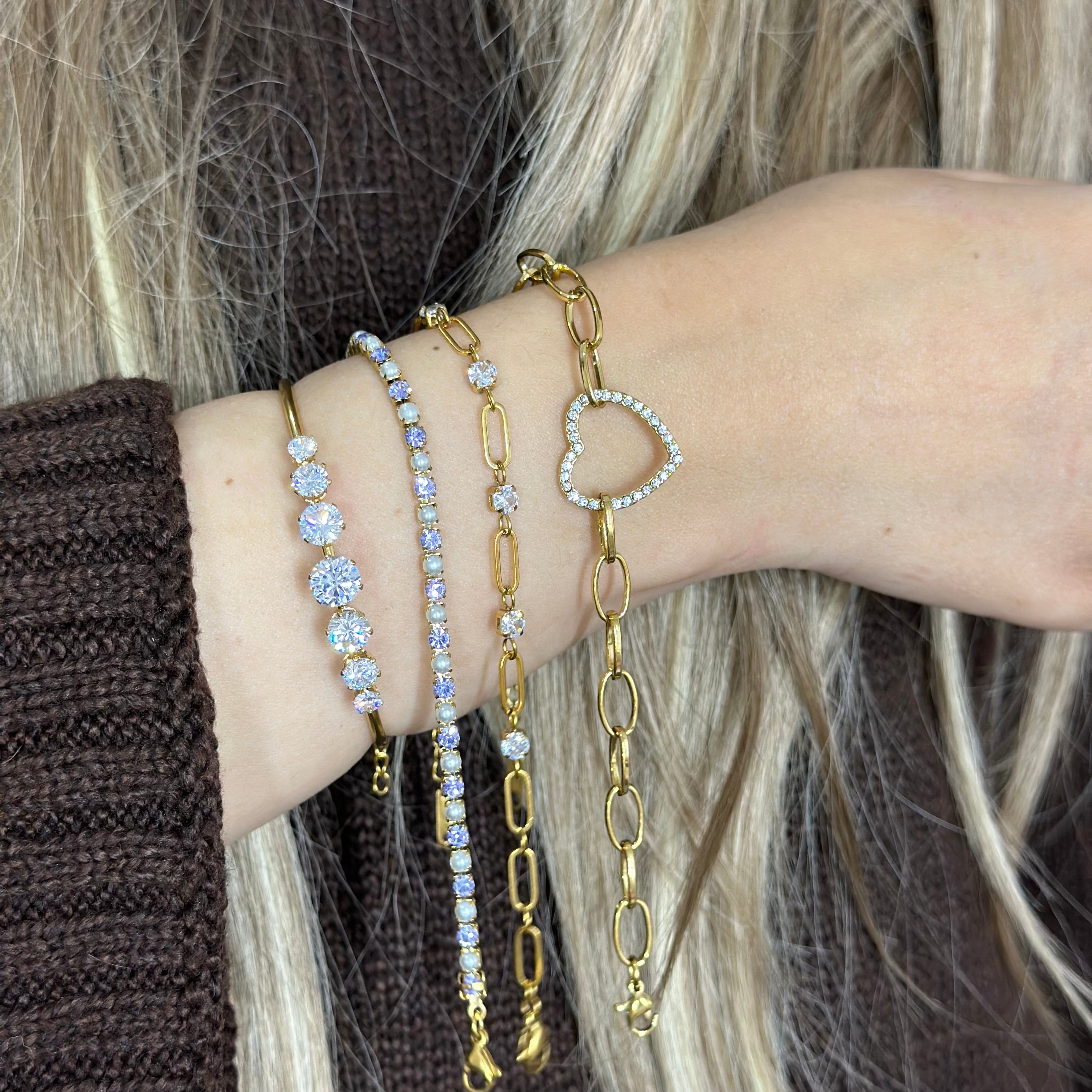 الذواقة الحرف الأول من ديامور