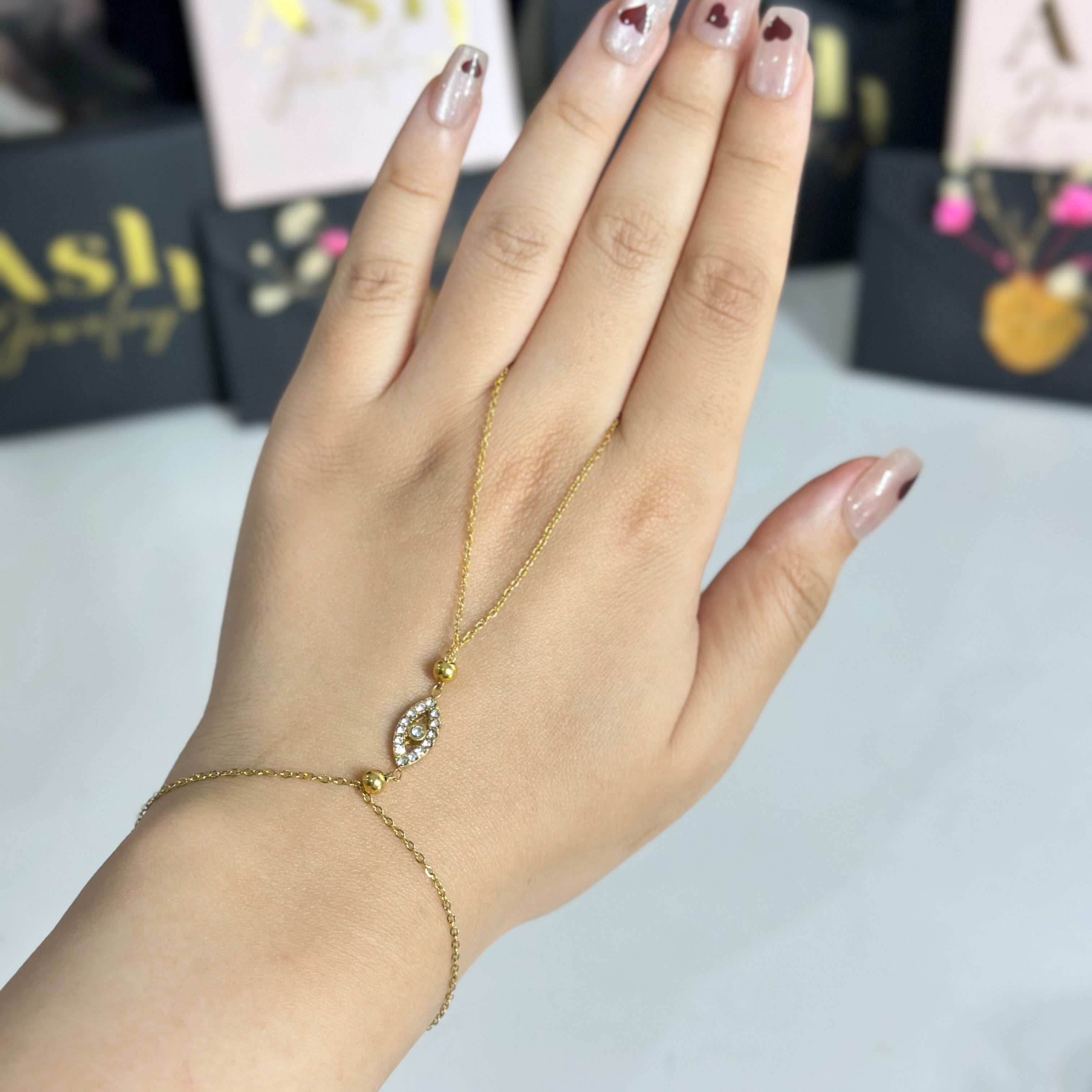 Chaine de main NAZAR