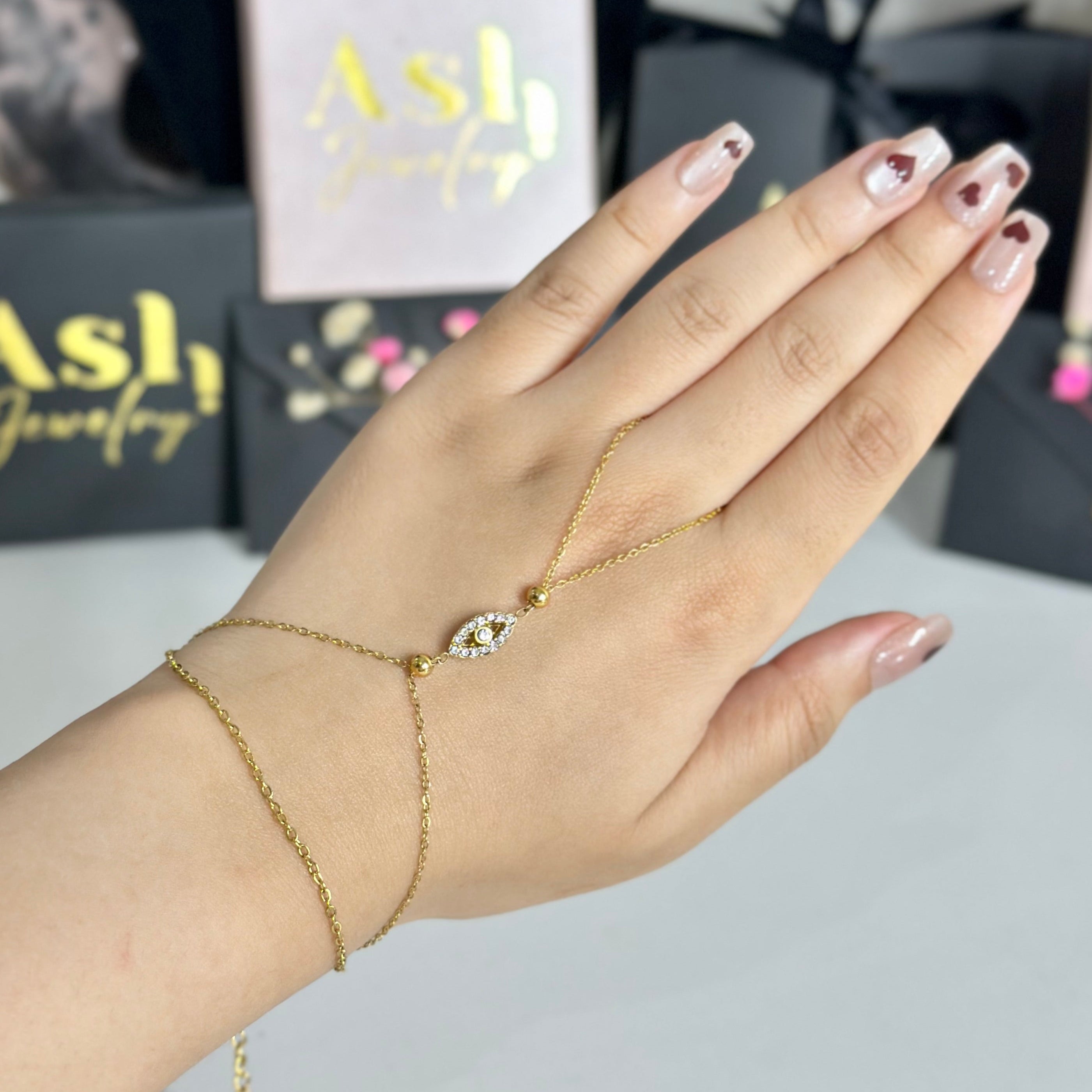 Chaine de main NAZAR