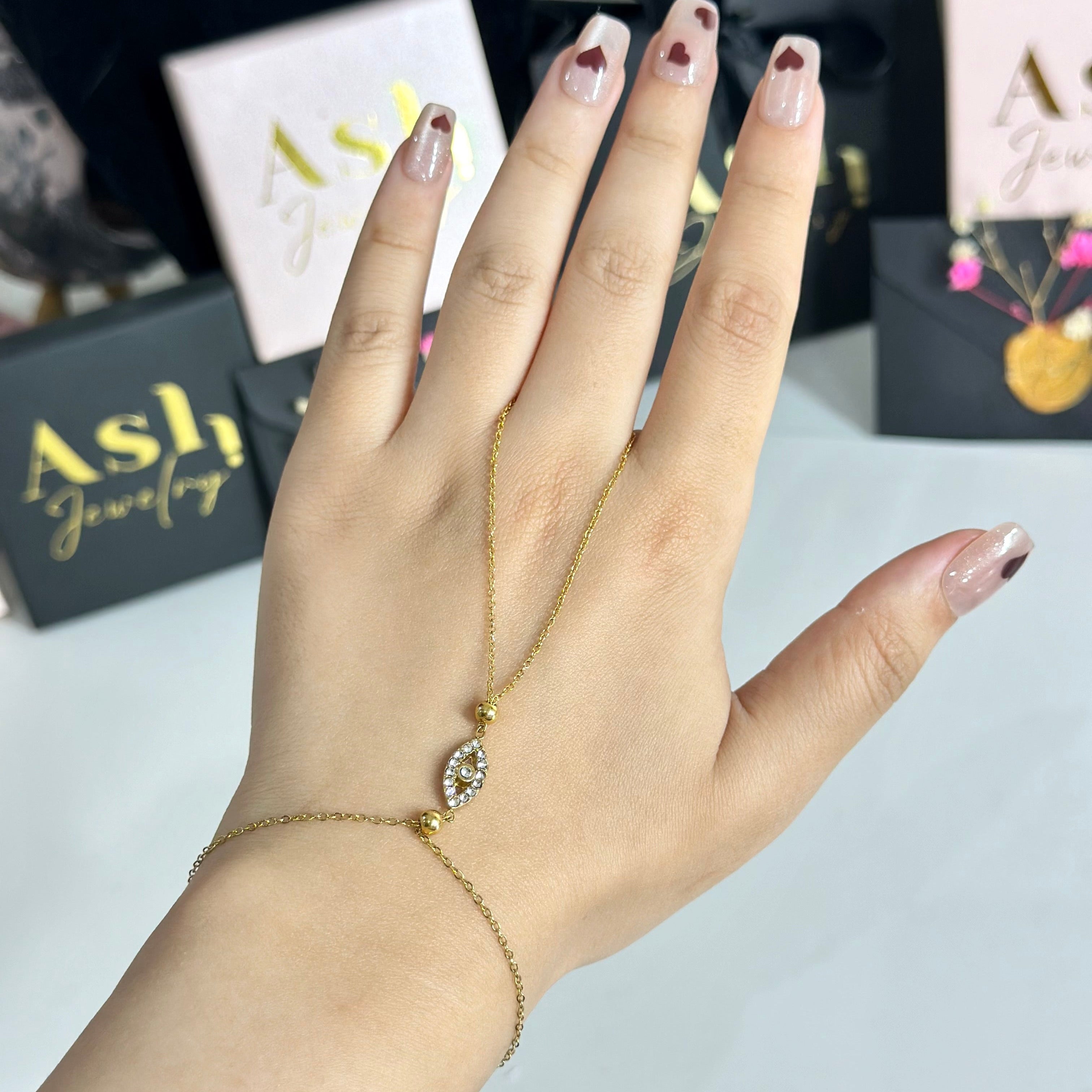 Chaine de main NAZAR