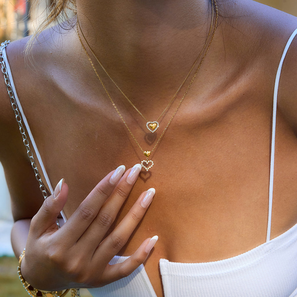 الذواقة الحرف الأول من ديامور