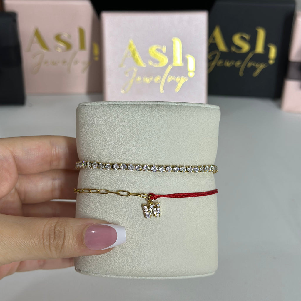 الذواقة الحرف الأول من ROUGALOV