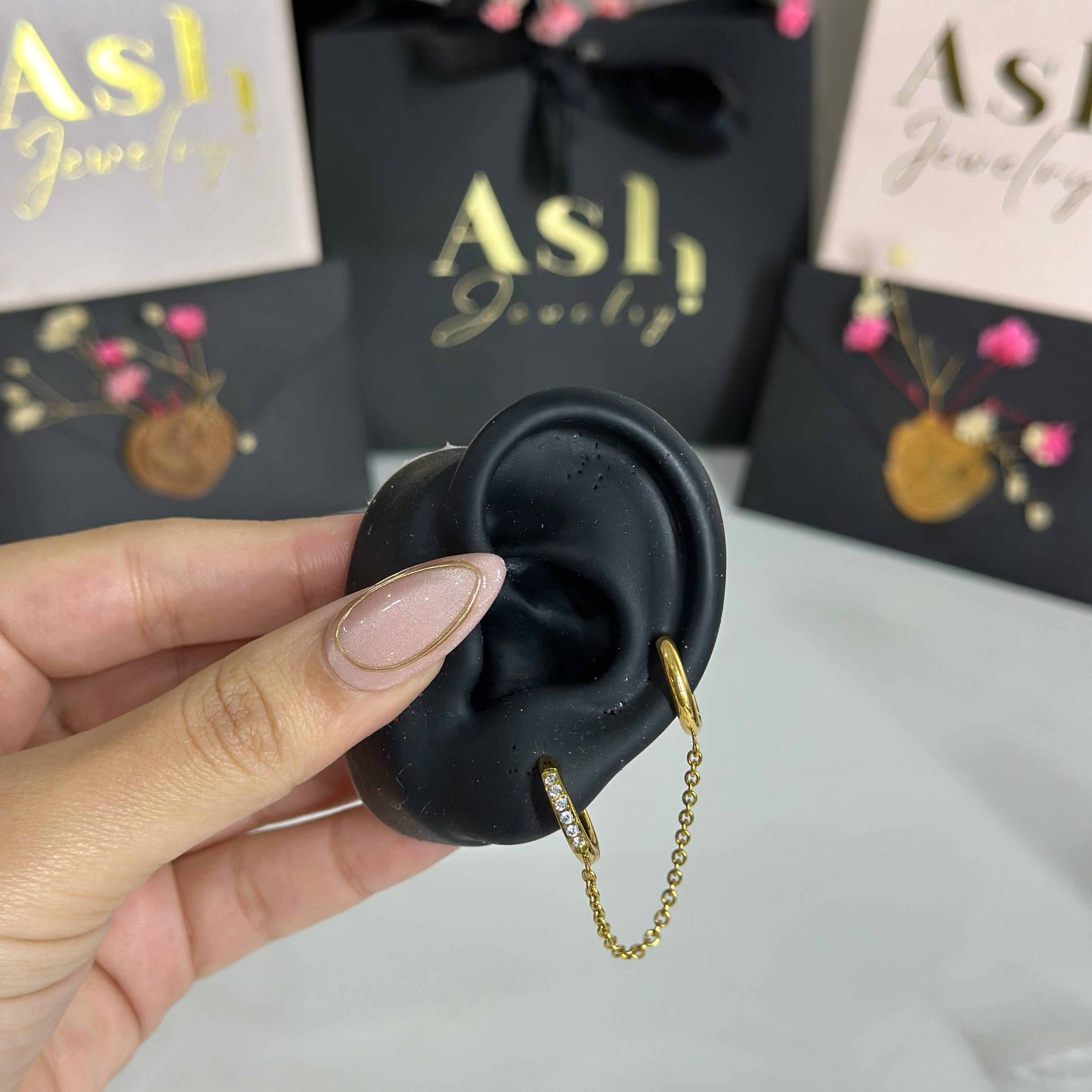 سلسلة يد جوهرلي