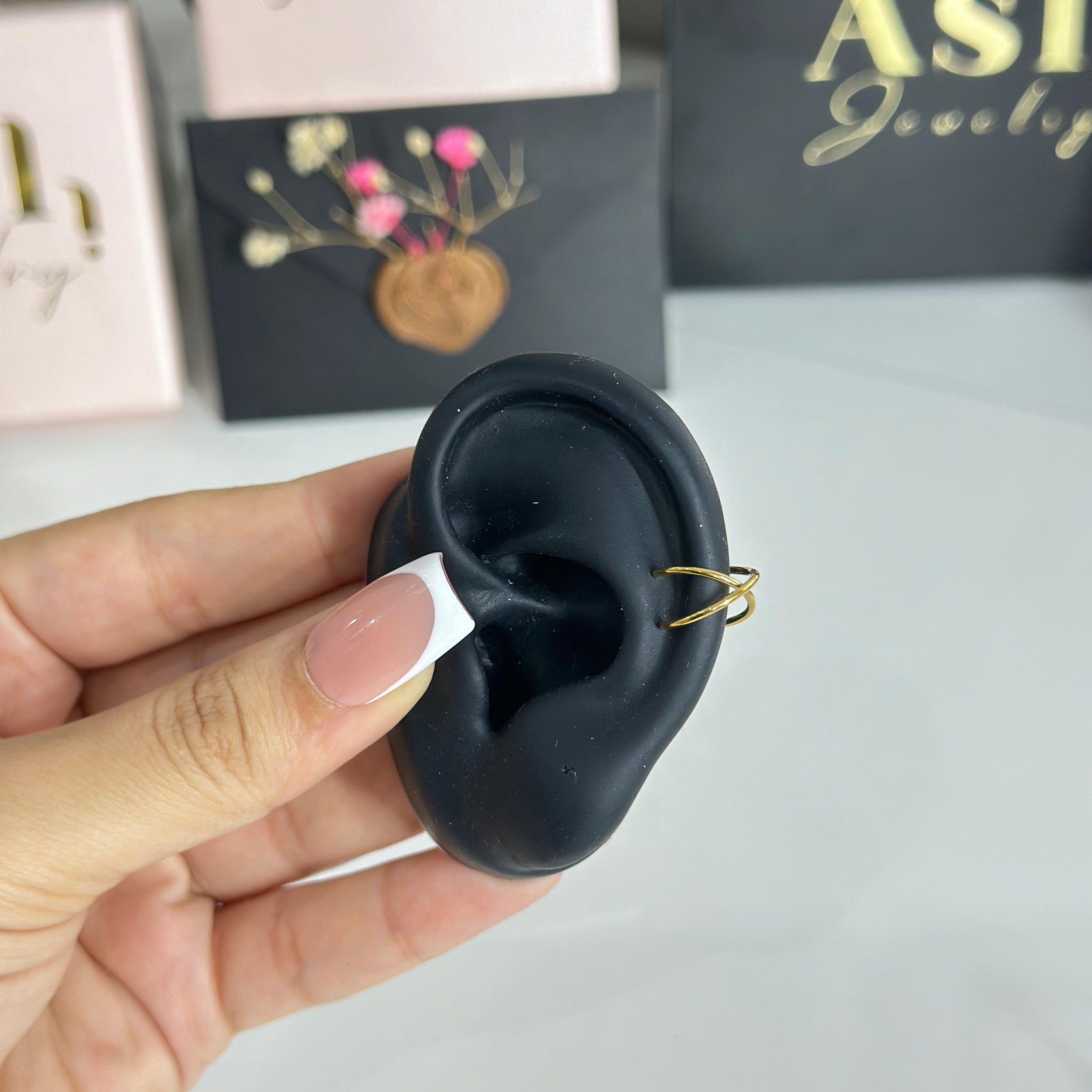 Ear cuff NISA-1 piece (sans piercing)