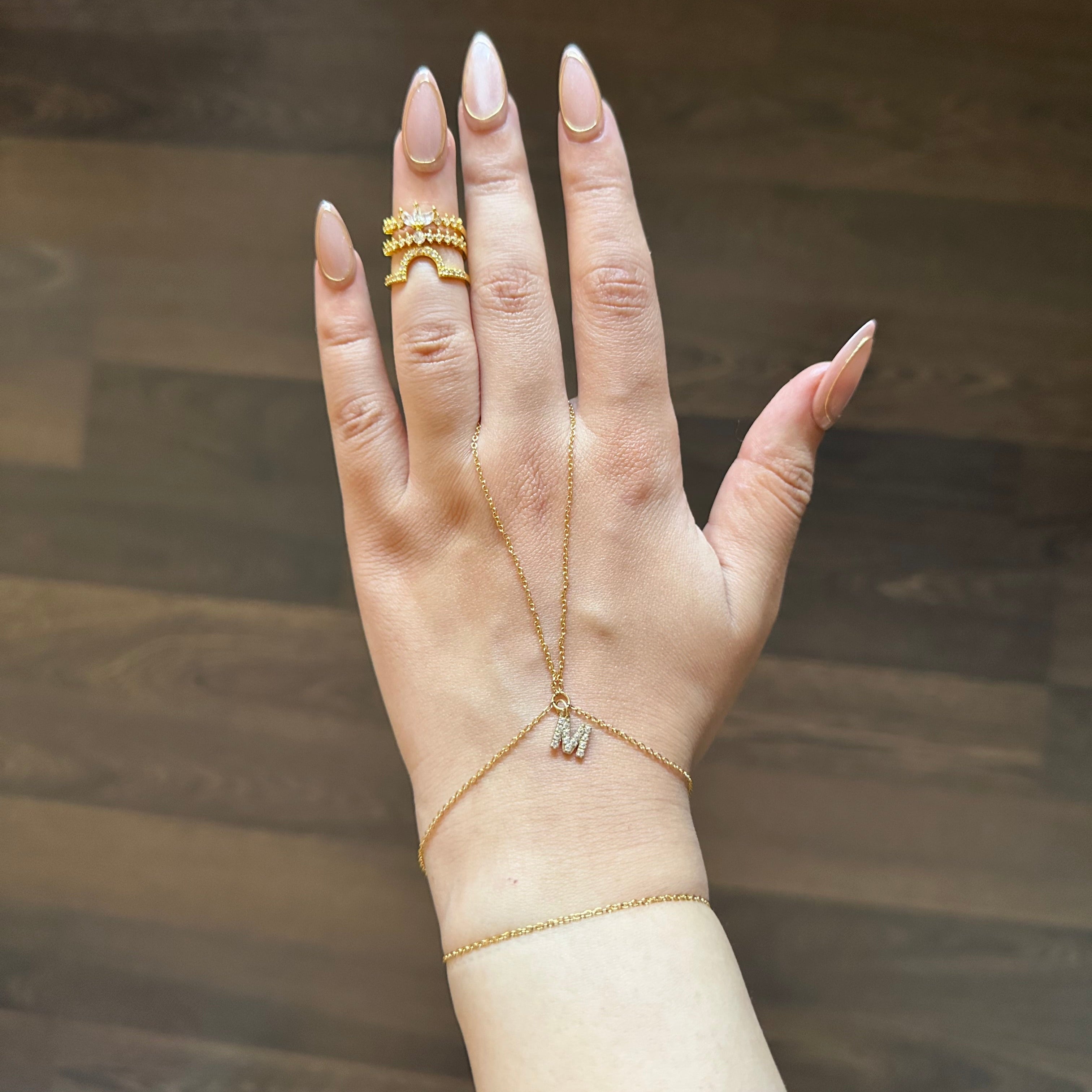 Chaîne de main intiale LUSTRA