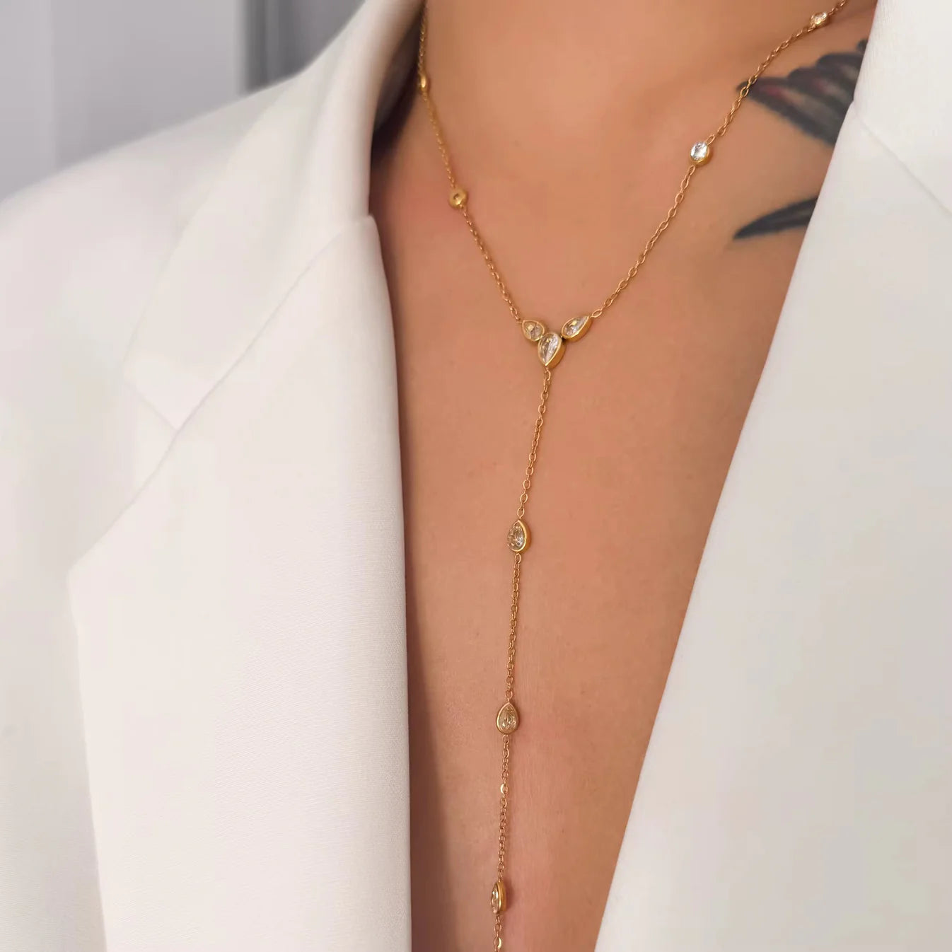 الذواقة الحرف الأول من ديامور