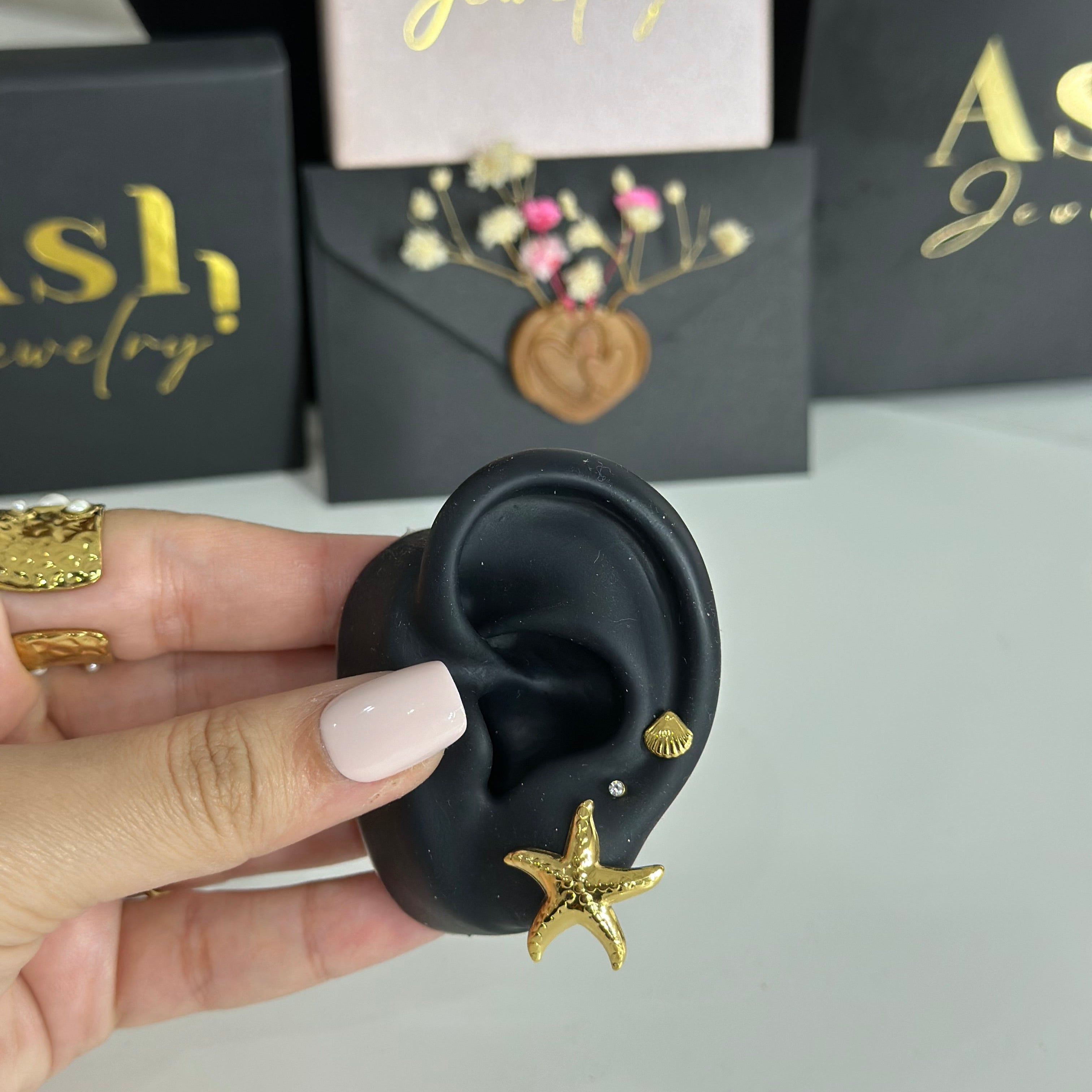 Boucles d'oreilles MILA  (3pieces)