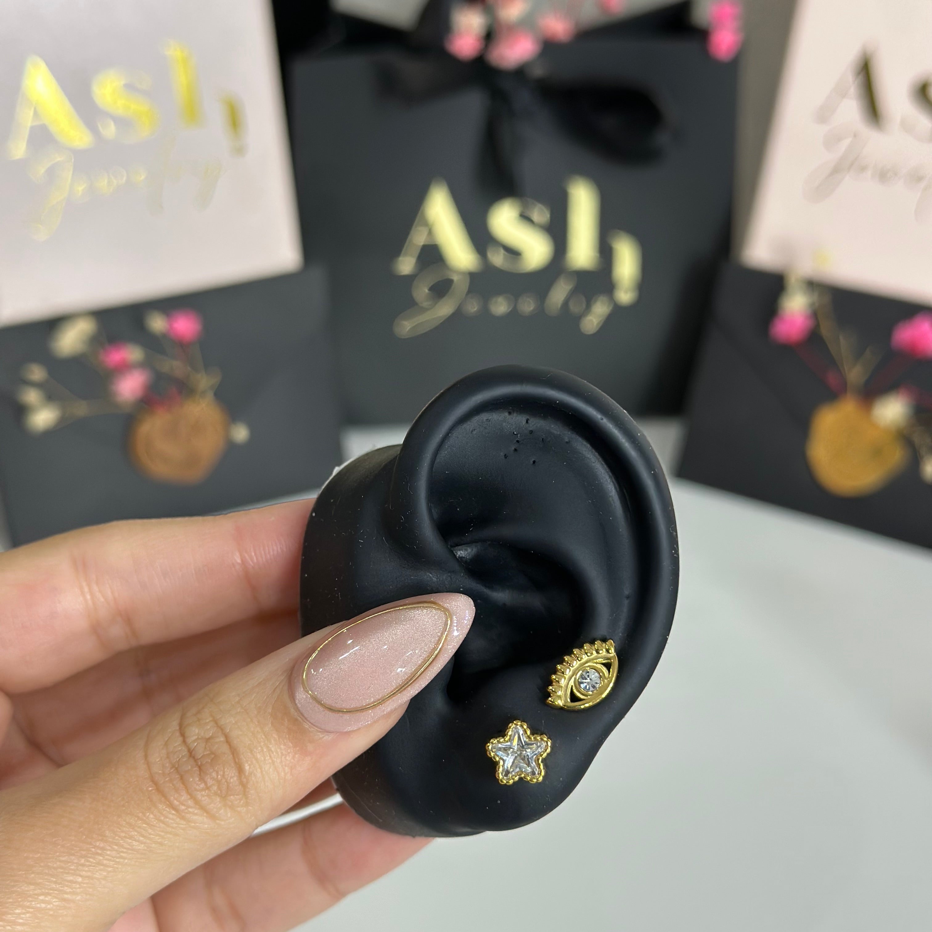 سلسلة يد جوهرلي