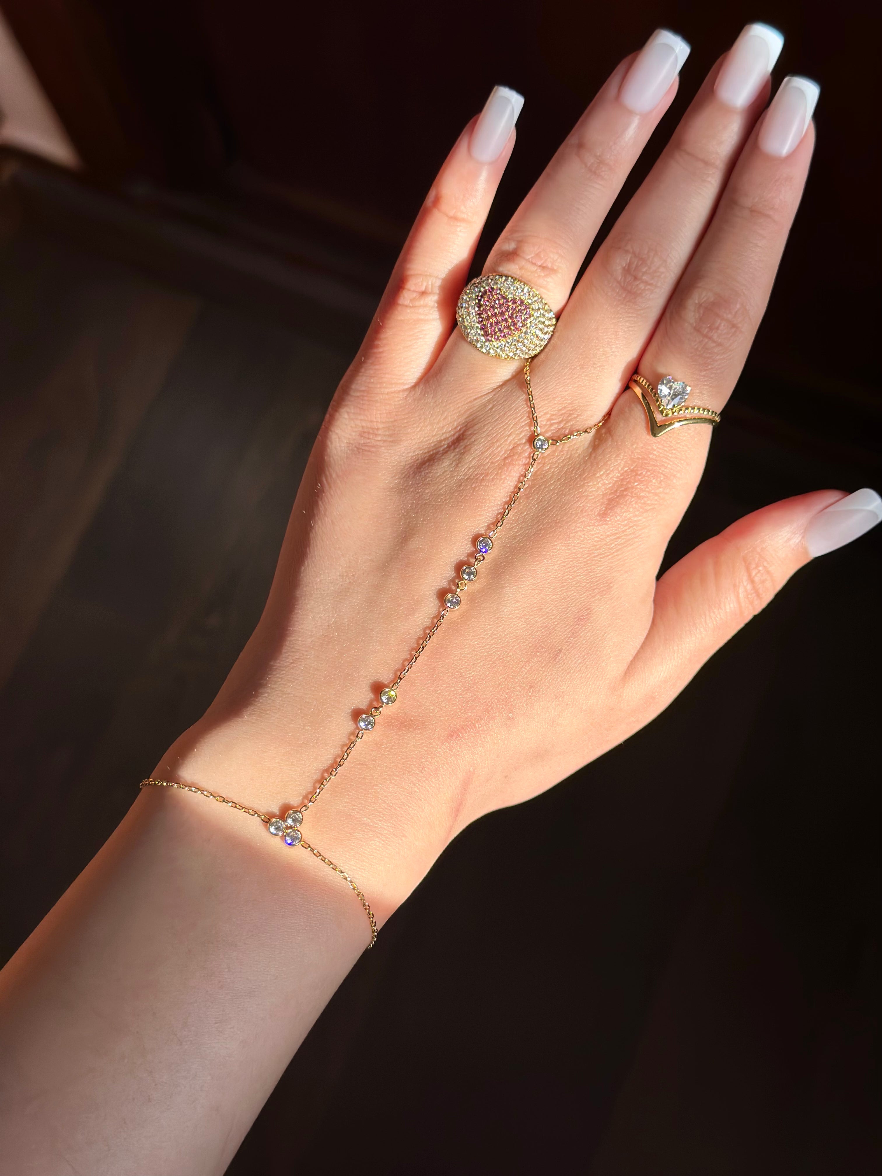 Chaine de main Gizelle