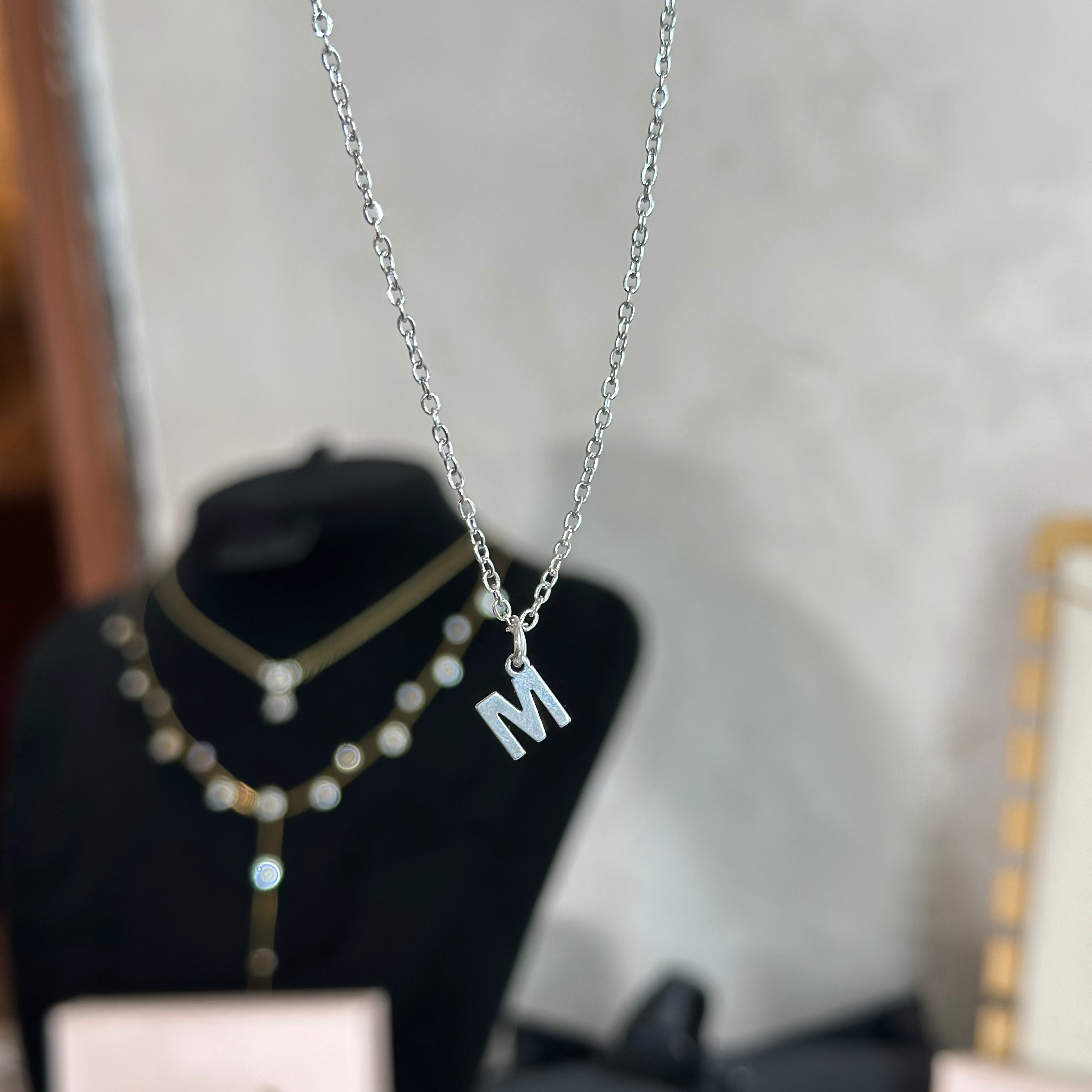 Collier initiale argenté