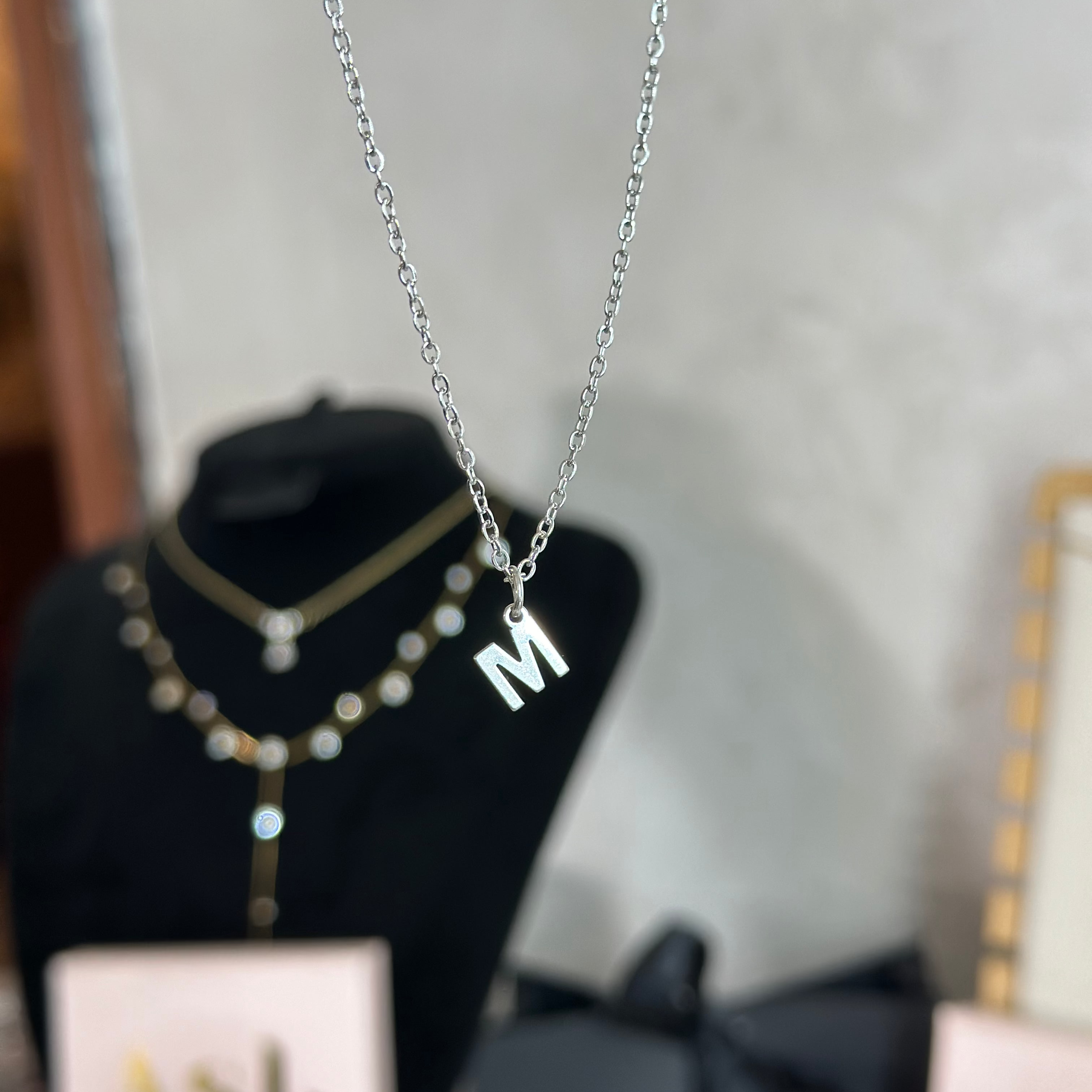 Collier initiale argenté