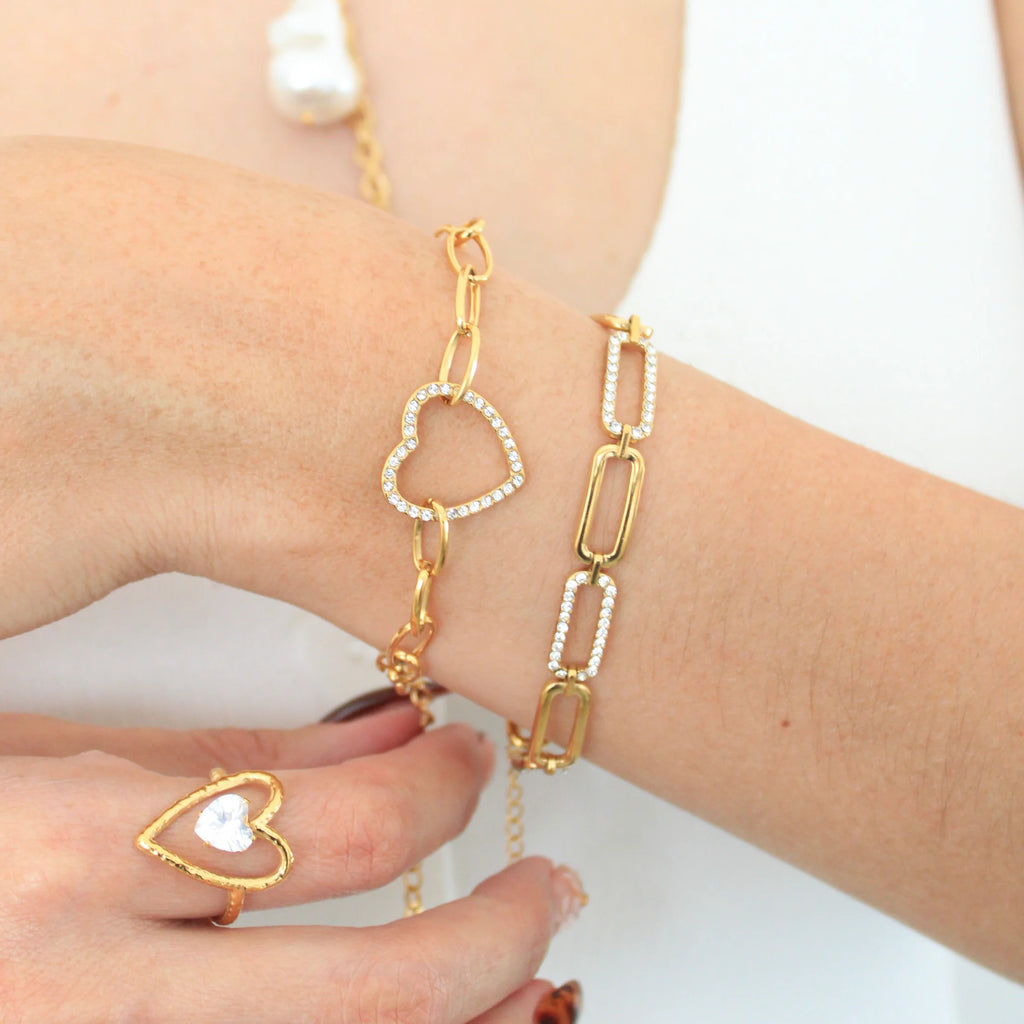 الذواقة الحرف الأول من ديامور