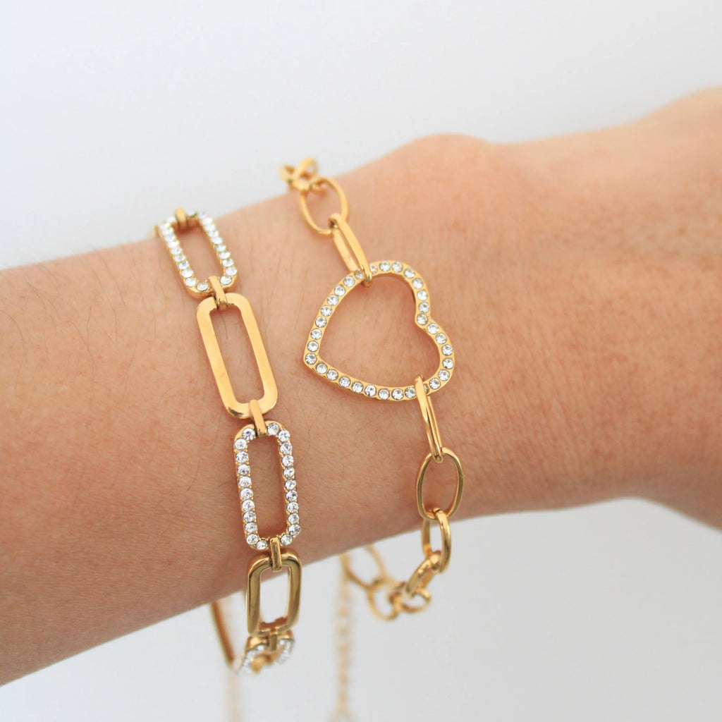 الذواقة الحرف الأول من ديامور